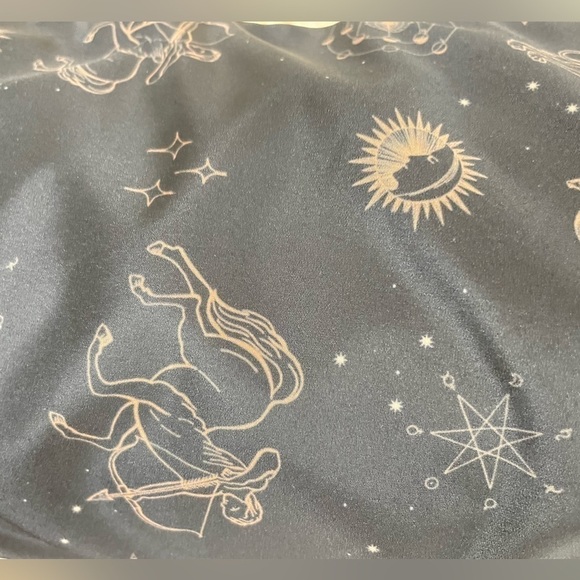 JOHNNY WAS Calme Astrology Yoga Mat & Carrying Bag - Picture 5 of 7